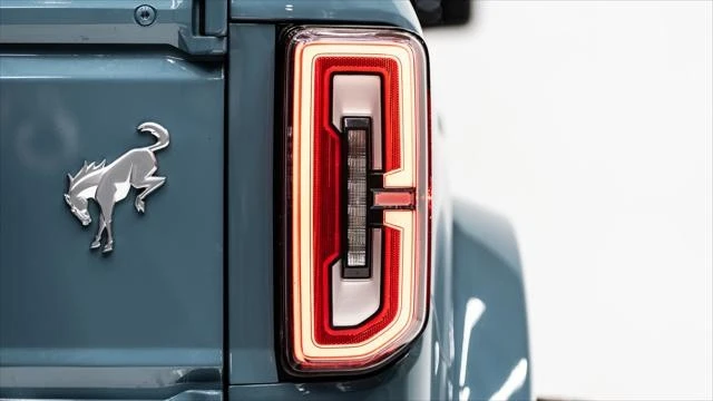 2023 Ford Bronco 6th Gen - Image 11 of 31