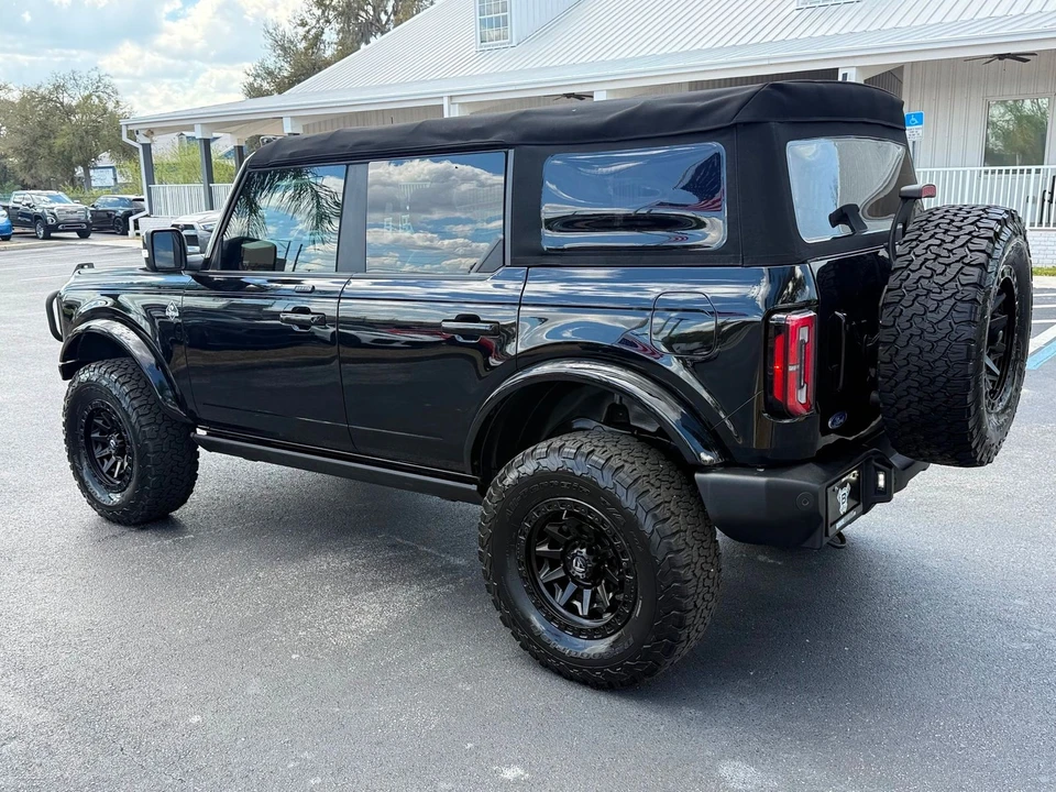 2023 Ford Bronco 6th Gen - Image 12 of 12