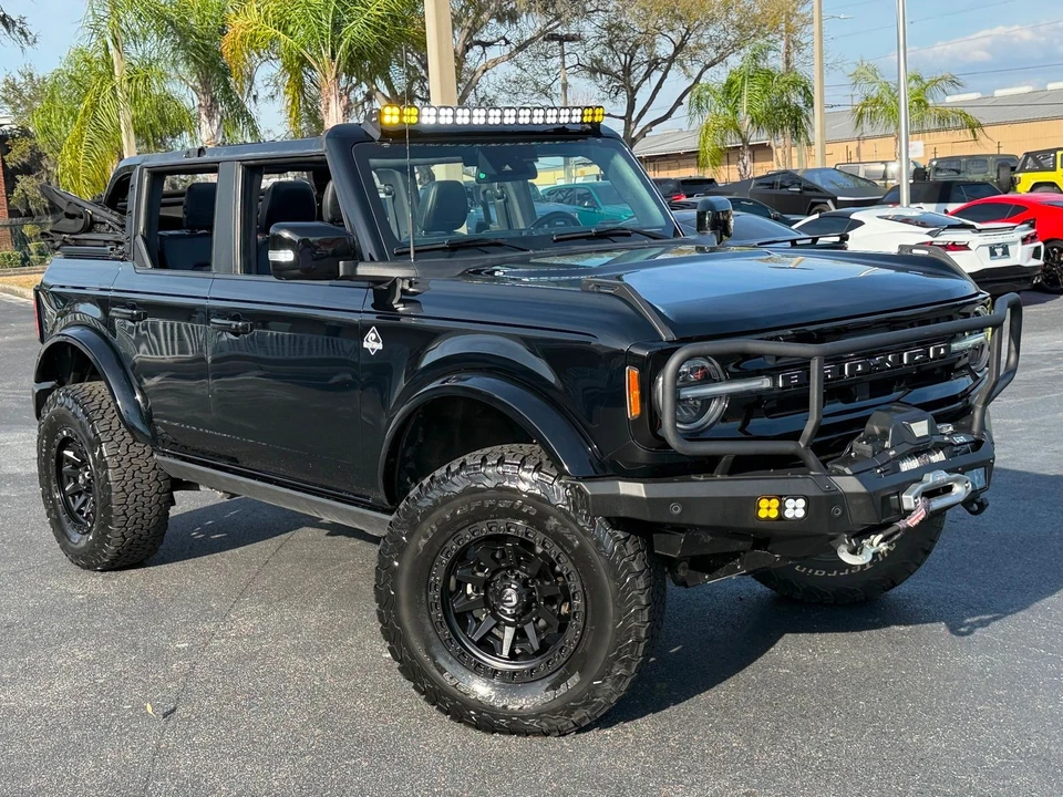 2023 Ford Bronco 6th Gen - Image 3 of 12