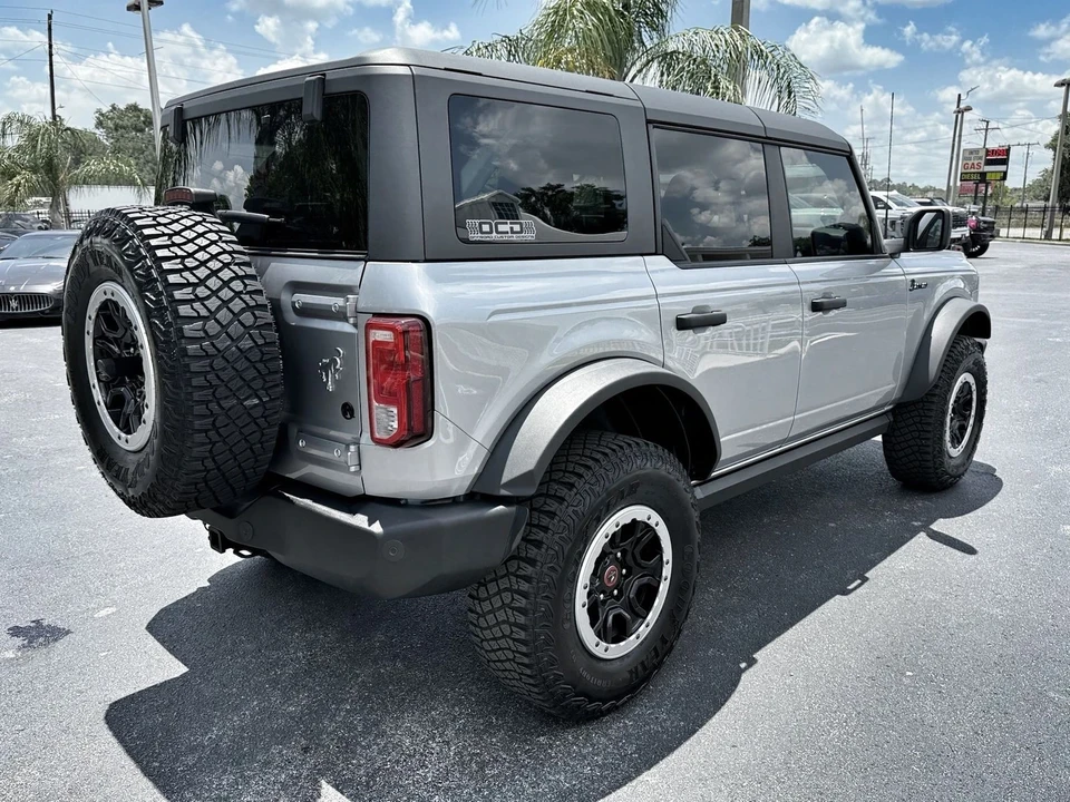 2023 Ford Bronco 6th Gen - Image 5 of 12