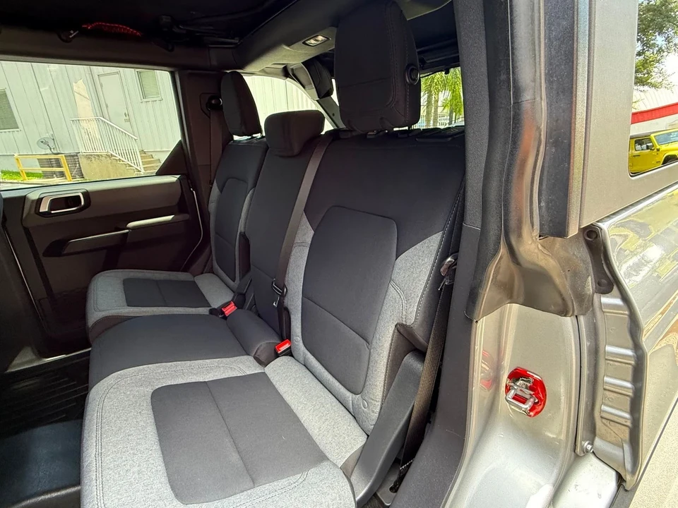 2023 Ford Bronco 6th Gen - Image 9 of 12