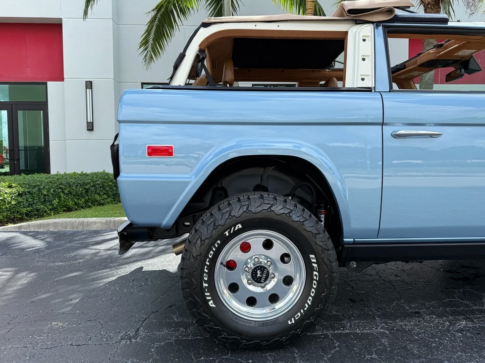 2023 Ford Bronco 6th Gen - Image 7 of 21