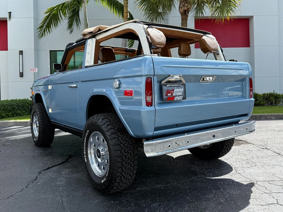 2023 Ford Bronco 6th Gen - Image 9 of 21