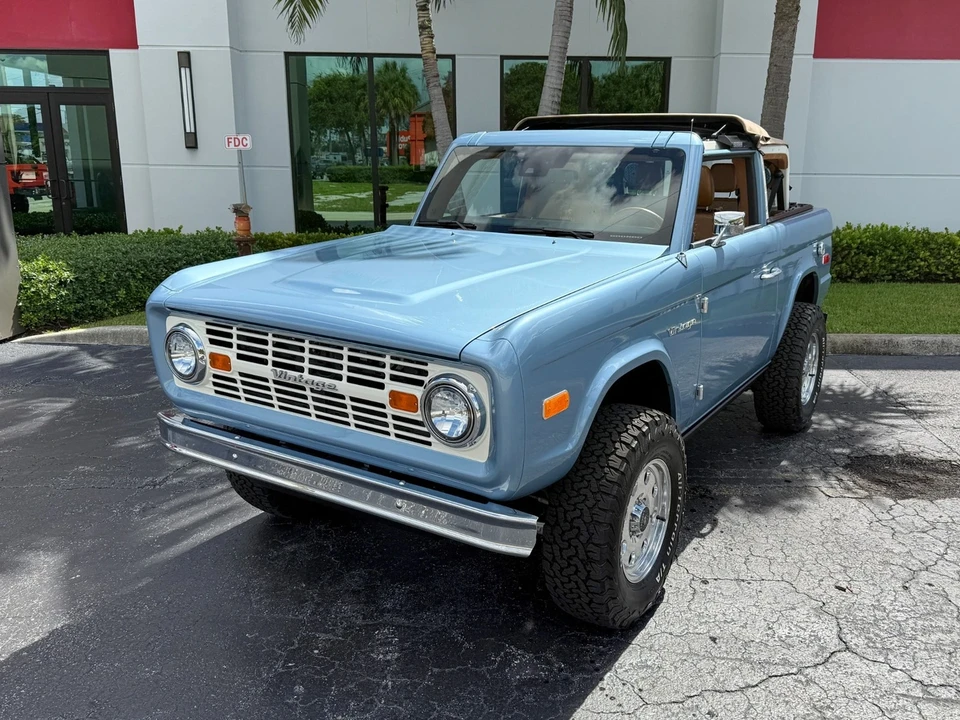 2023 Ford Bronco 6th Gen - Image 18 of 21