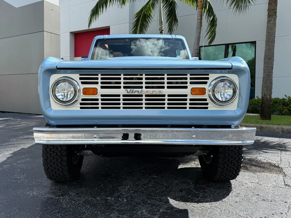 2023 Ford Bronco 6th Gen - Image 5 of 21