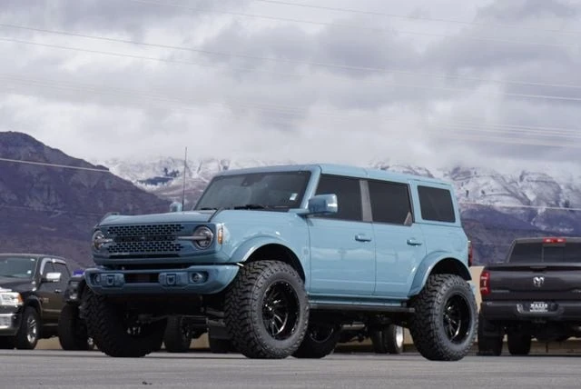 2023 Ford Bronco 6th Gen - Image 2 of 21