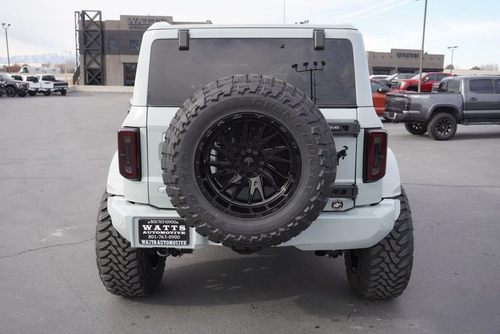 2023 Ford Bronco 6th Gen - Image 9 of 12