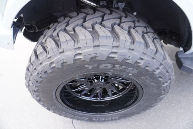2023 Ford Bronco 6th Gen - Image 16 of 31