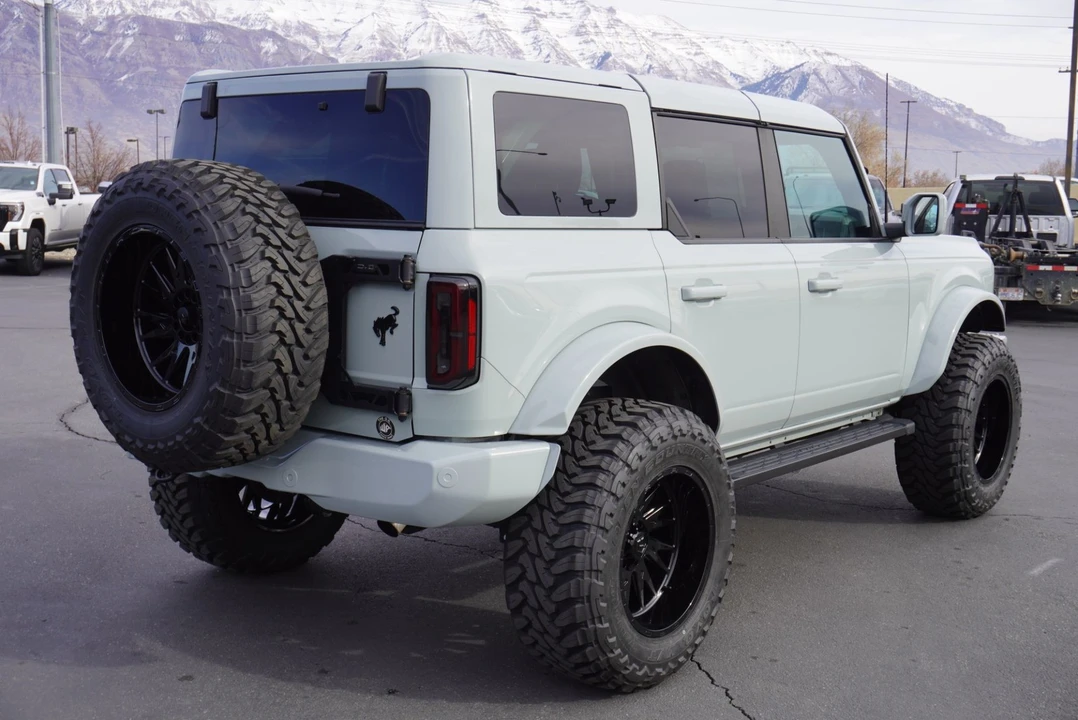 2023 Ford Bronco 6th Gen - Image 11 of 12