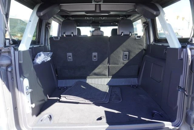 2023 Ford Bronco 6th Gen - Image 21 of 21