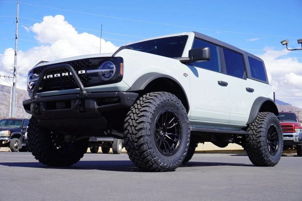 2023 Ford Bronco 6th Gen - Image 6 of 12
