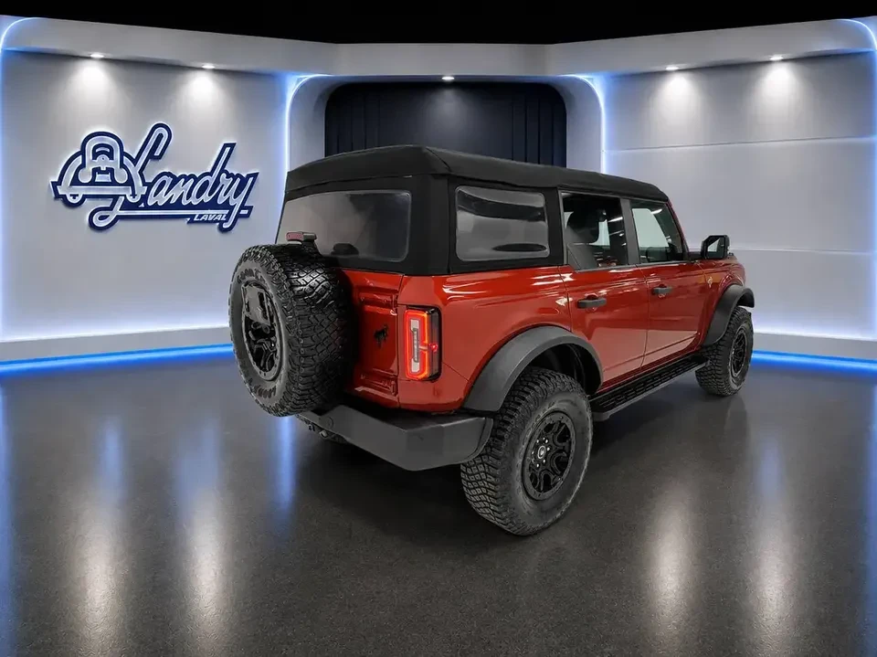 2023 Ford Bronco 6th Gen - Image 10 of 20