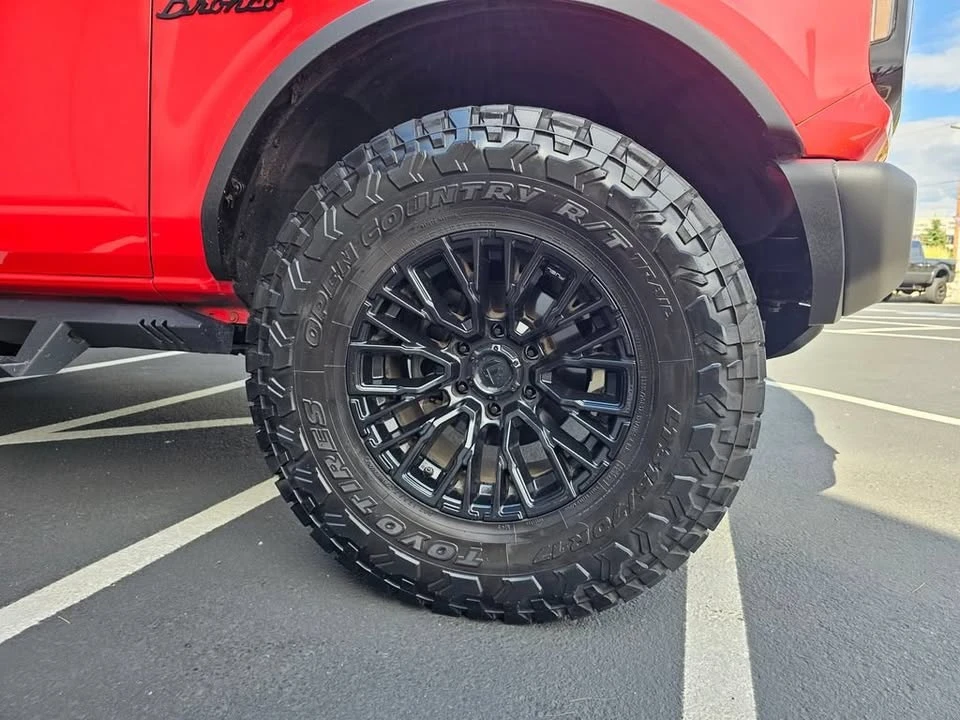 2023 Ford Bronco 6th Gen - Image 9 of 20