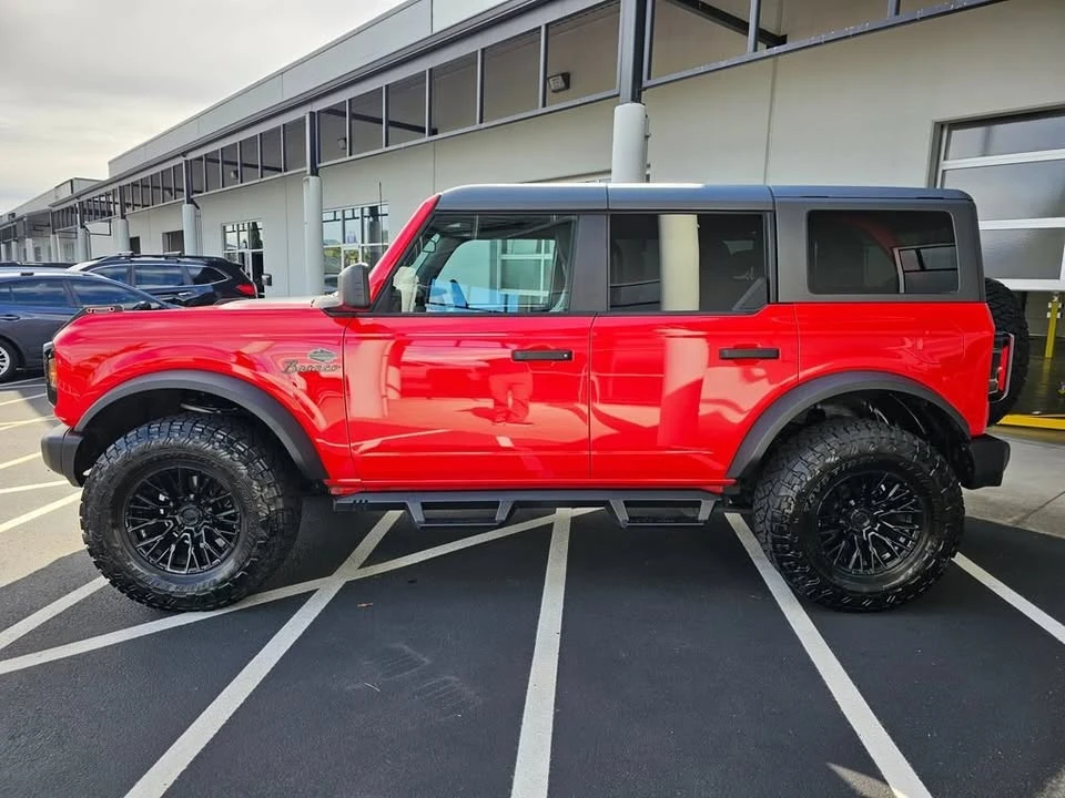 2023 Ford Bronco 6th Gen - Image 2 of 20