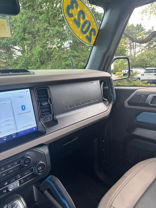 2023 Ford Bronco 6th Gen - Image 7 of 10