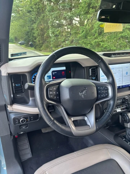 2023 Ford Bronco 6th Gen - Image 5 of 10