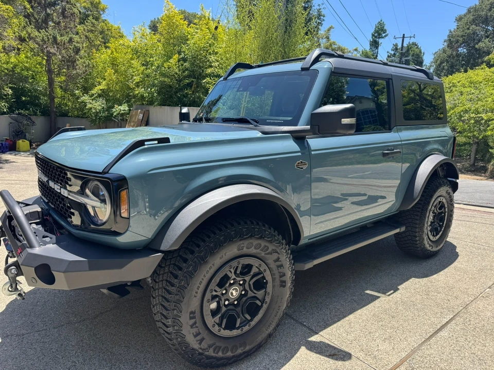 2023 Ford Bronco 6th Gen - Image 2 of 27