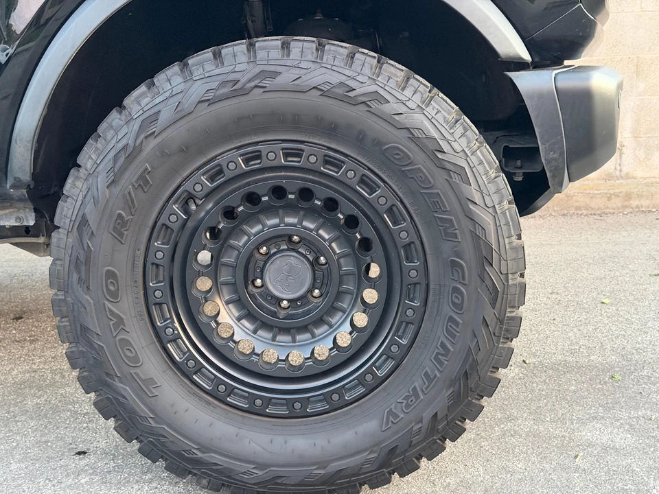 2023 Ford Bronco 6th Gen - Image 15 of 31
