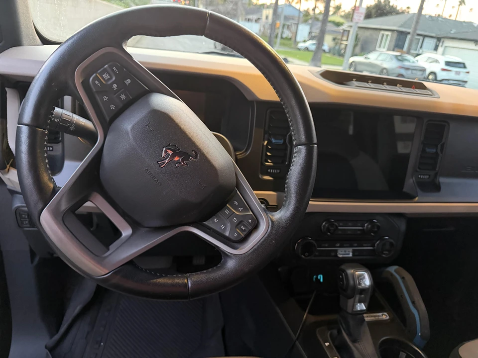 2023 Ford Bronco 6th Gen - Image 26 of 31