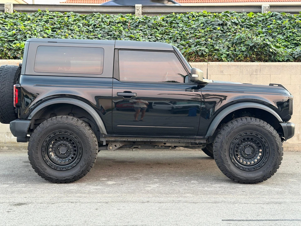 2023 Ford Bronco 6th Gen - Image 8 of 31