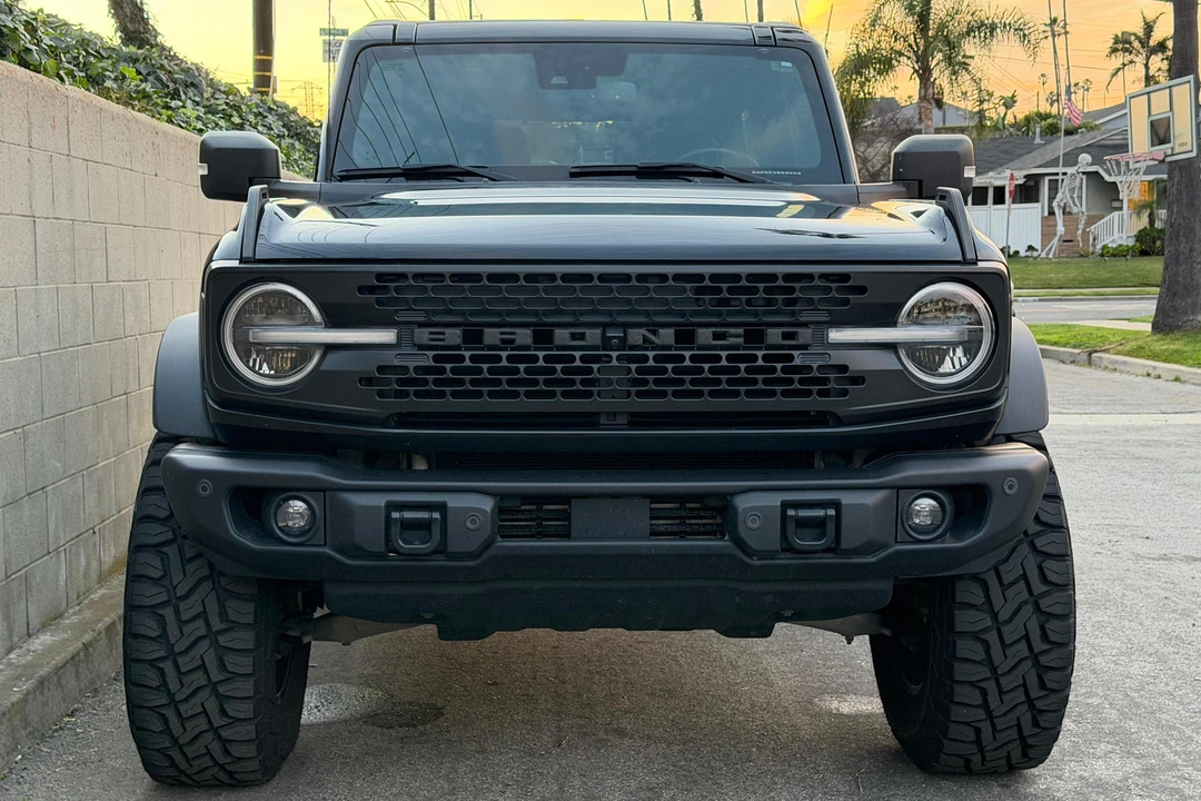 2023 Ford Bronco 6th Gen - Image 2 of 31