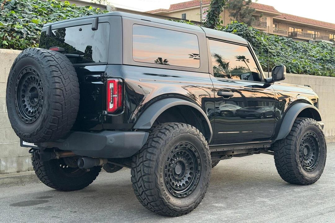 2023 Ford Bronco 6th Gen - Image 5 of 31