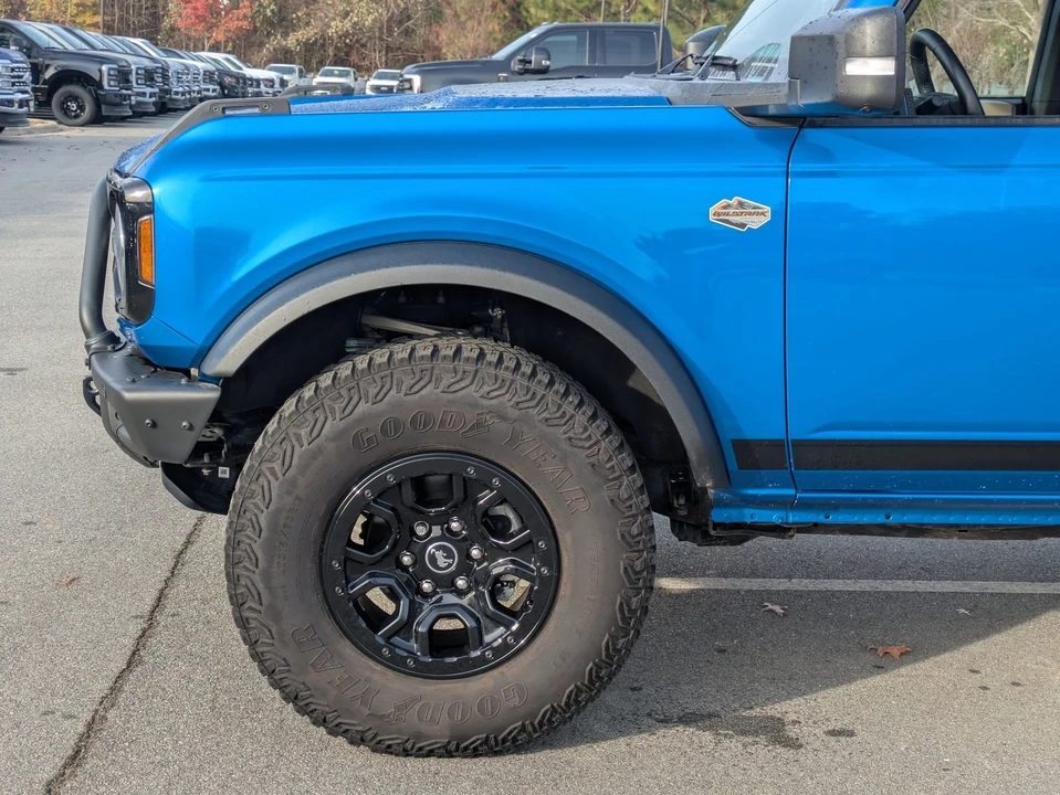 2023 Ford Bronco 6th Gen - Image 11 of 12