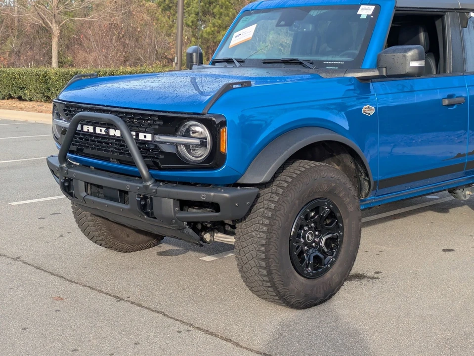 2023 Ford Bronco 6th Gen - Image 10 of 21