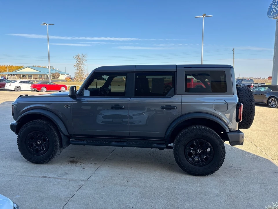 2023 Ford Bronco 6th Gen - Image 6 of 12