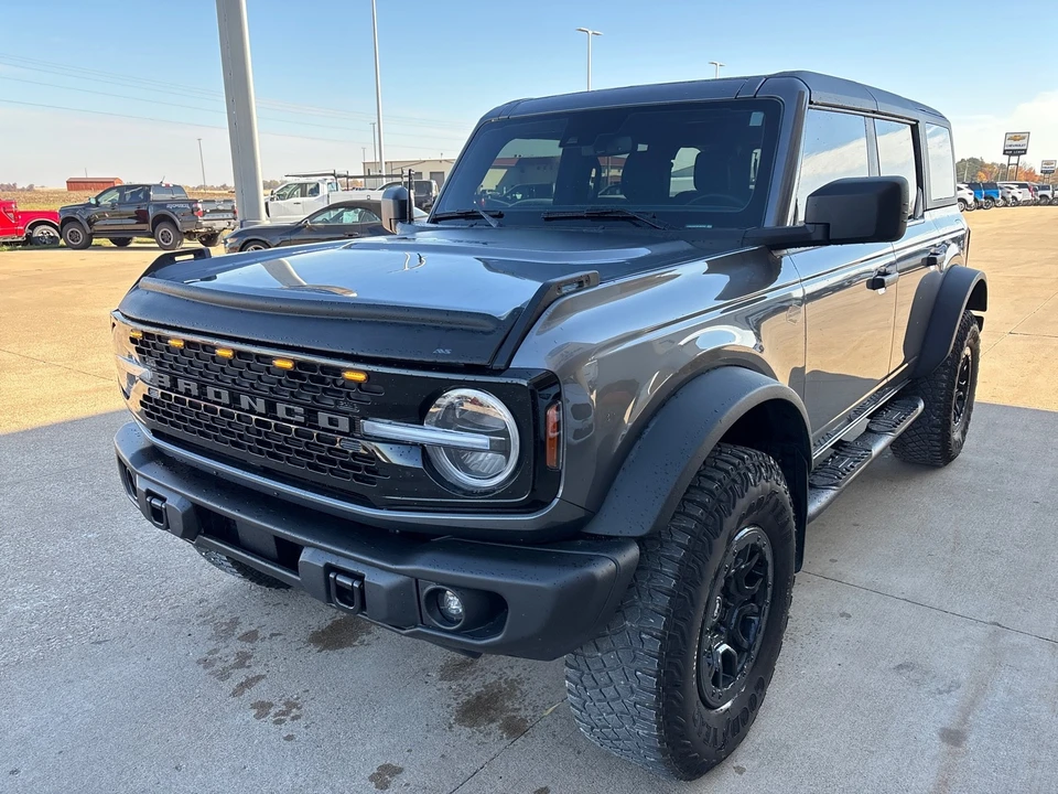 2023 Ford Bronco 6th Gen - Image 3 of 12