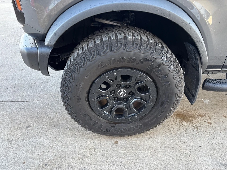 2023 Ford Bronco 6th Gen - Image 4 of 12