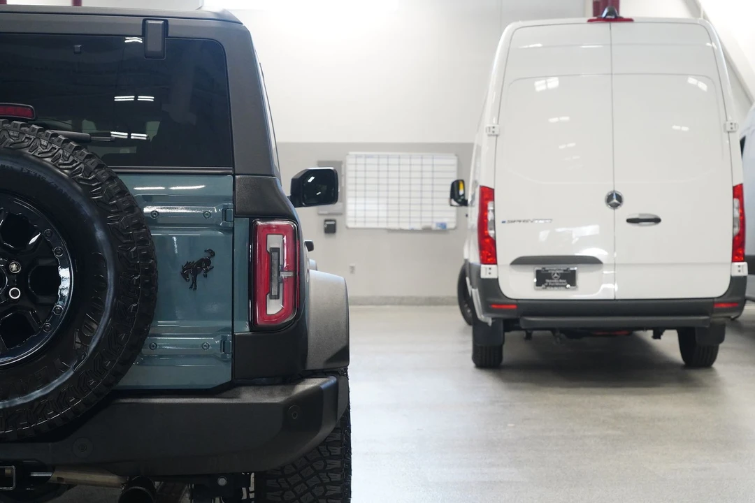2023 Ford Bronco 6th Gen - Image 11 of 12