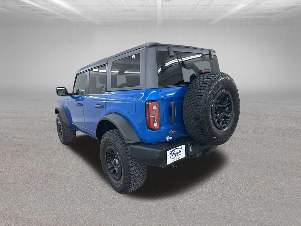 2023 Ford Bronco 6th Gen - Image 9 of 12