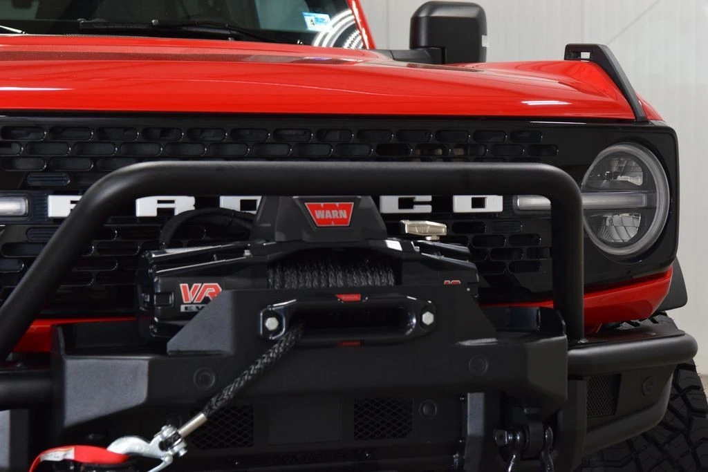 2023 Ford Bronco 6th Gen - Image 9 of 31