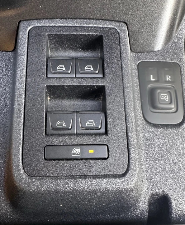 2023 Ford Bronco 6th Gen - Image 20 of 21