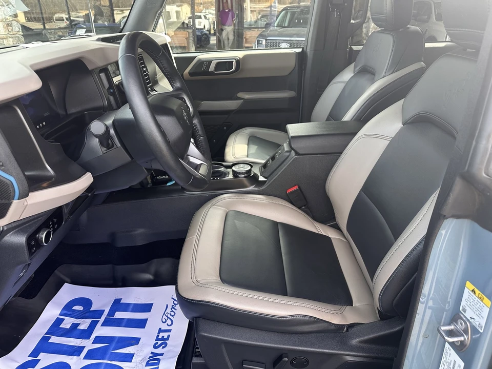2023 Ford Bronco 6th Gen - Image 10 of 21