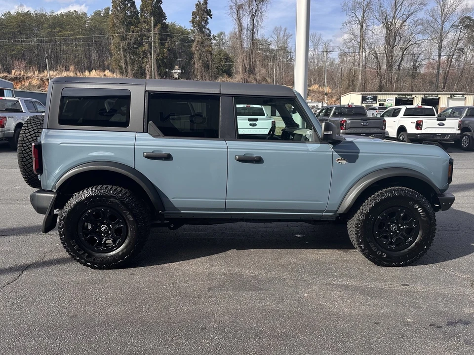 2023 Ford Bronco 6th Gen - Image 5 of 21