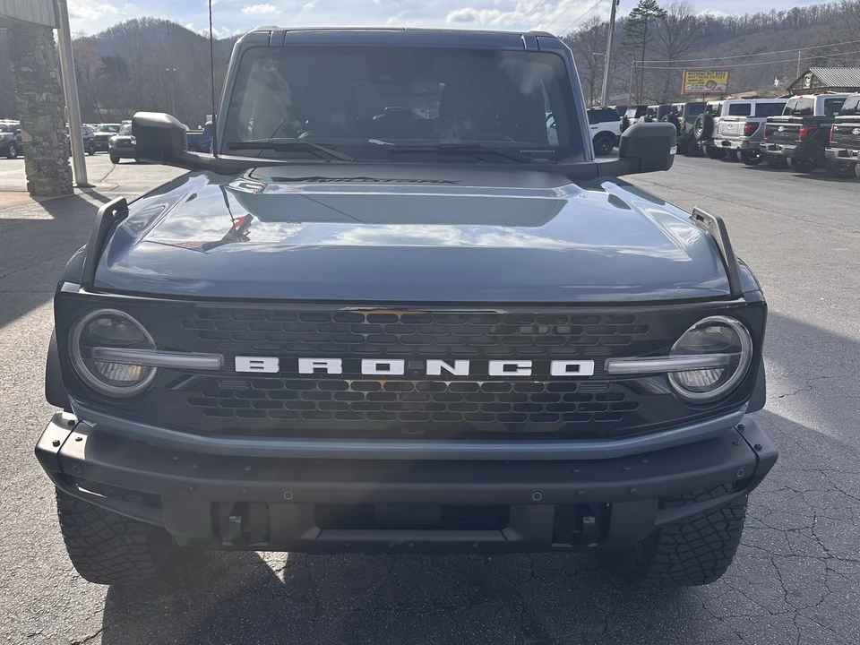 2023 Ford Bronco 6th Gen - Image 3 of 12