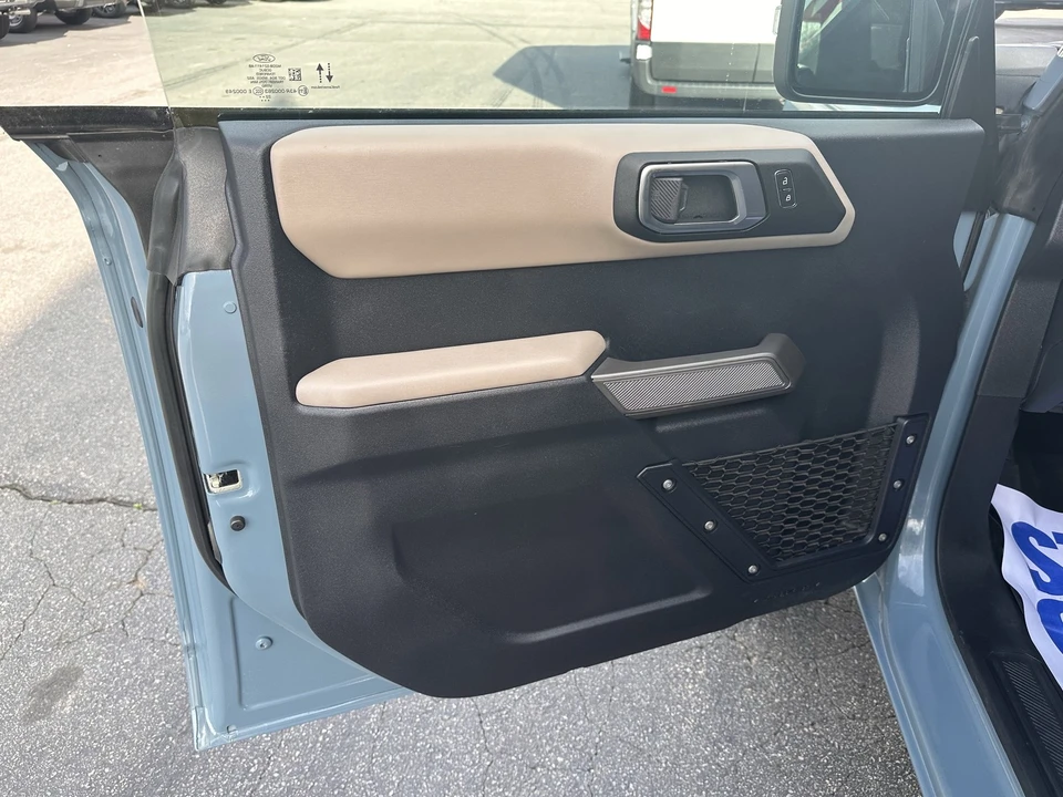 2023 Ford Bronco 6th Gen - Image 9 of 12