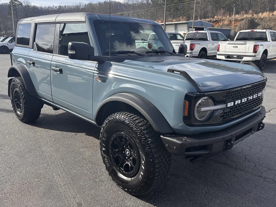 2023 Ford Bronco 6th Gen - Image 4 of 21