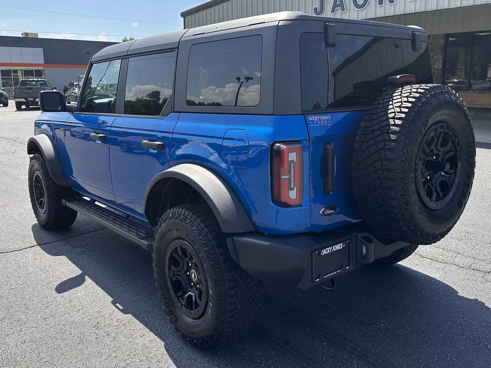 2023 Ford Bronco 6th Gen - Image 8 of 12