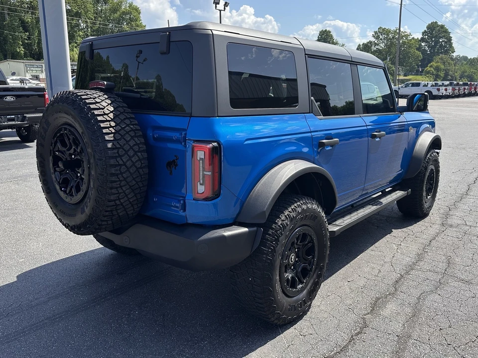 2023 Ford Bronco 6th Gen - Image 6 of 12