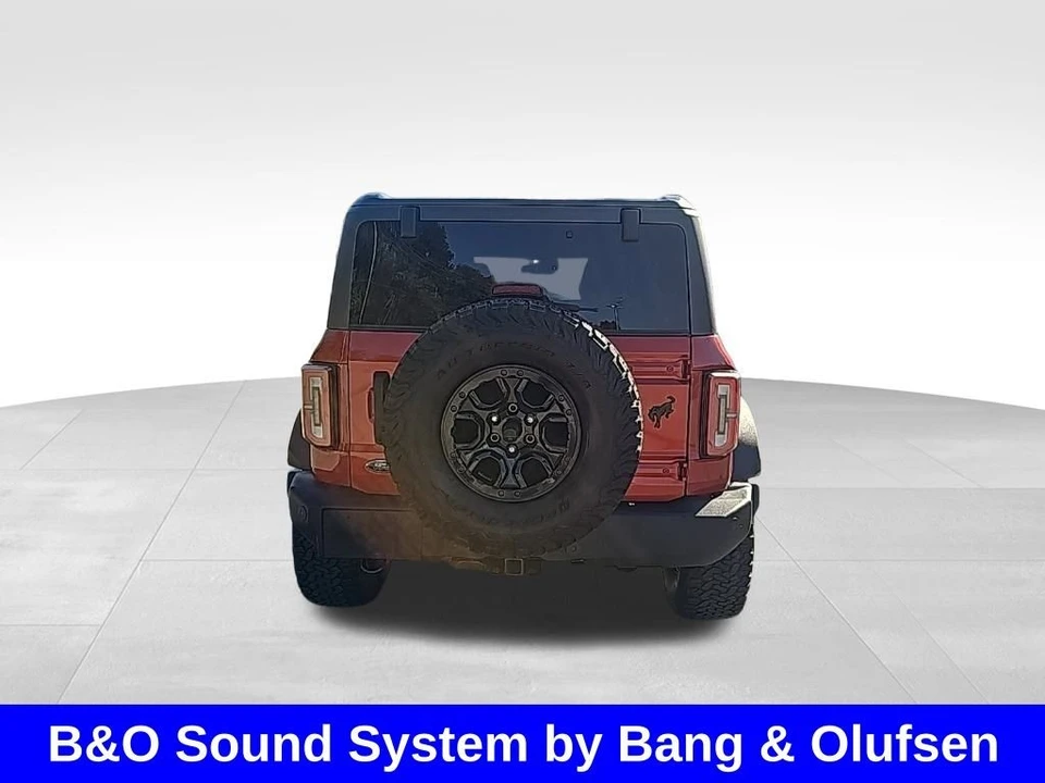 2023 Ford Bronco 6th Gen - Image 8 of 12