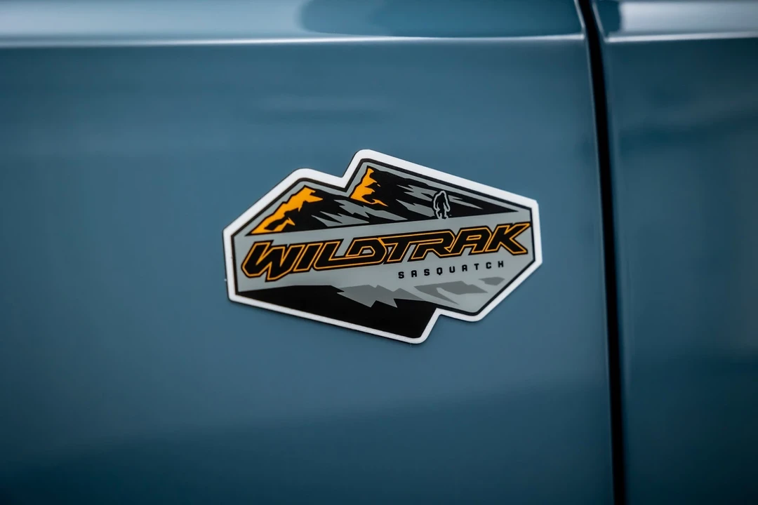 2023 Ford Bronco 6th Gen - Image 17 of 21