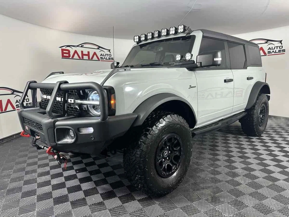 2023 Ford Bronco 6th Gen - Image 2 of 21
