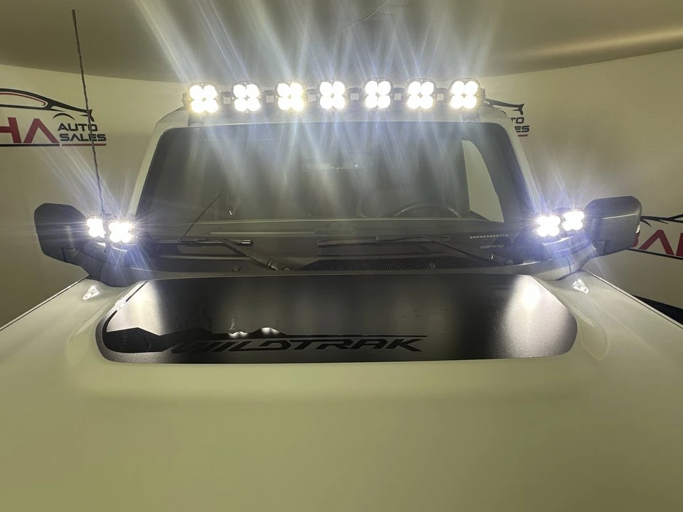 2023 Ford Bronco 6th Gen - Image 15 of 21