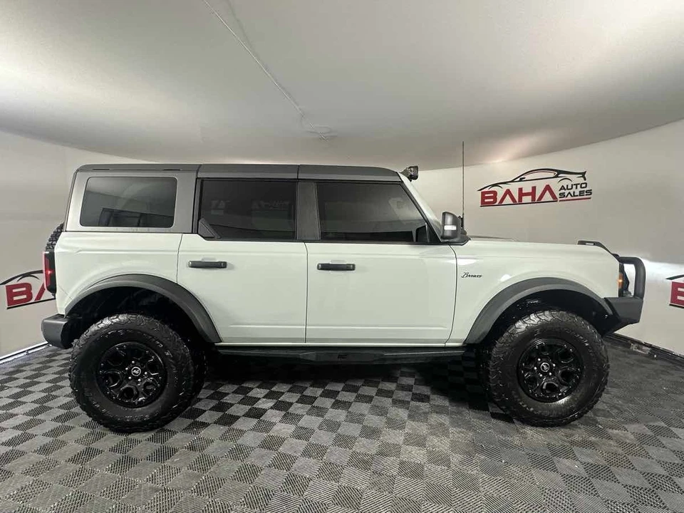 2023 Ford Bronco 6th Gen - Image 10 of 21