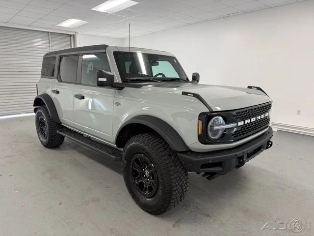 2023 Ford Bronco 6th Gen - Image 3 of 21