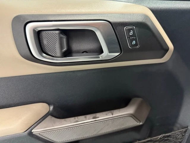 2023 Ford Bronco 6th Gen - Image 15 of 21