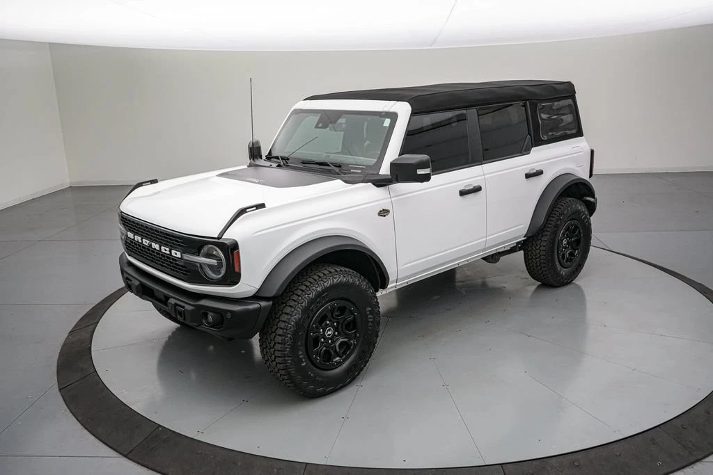 2023 Ford Bronco 6th Gen - Image 9 of 31